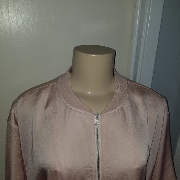 Anthropologie | Hei Hei Silky Tie Cropped Jacket/top small - Picture 15 of 16